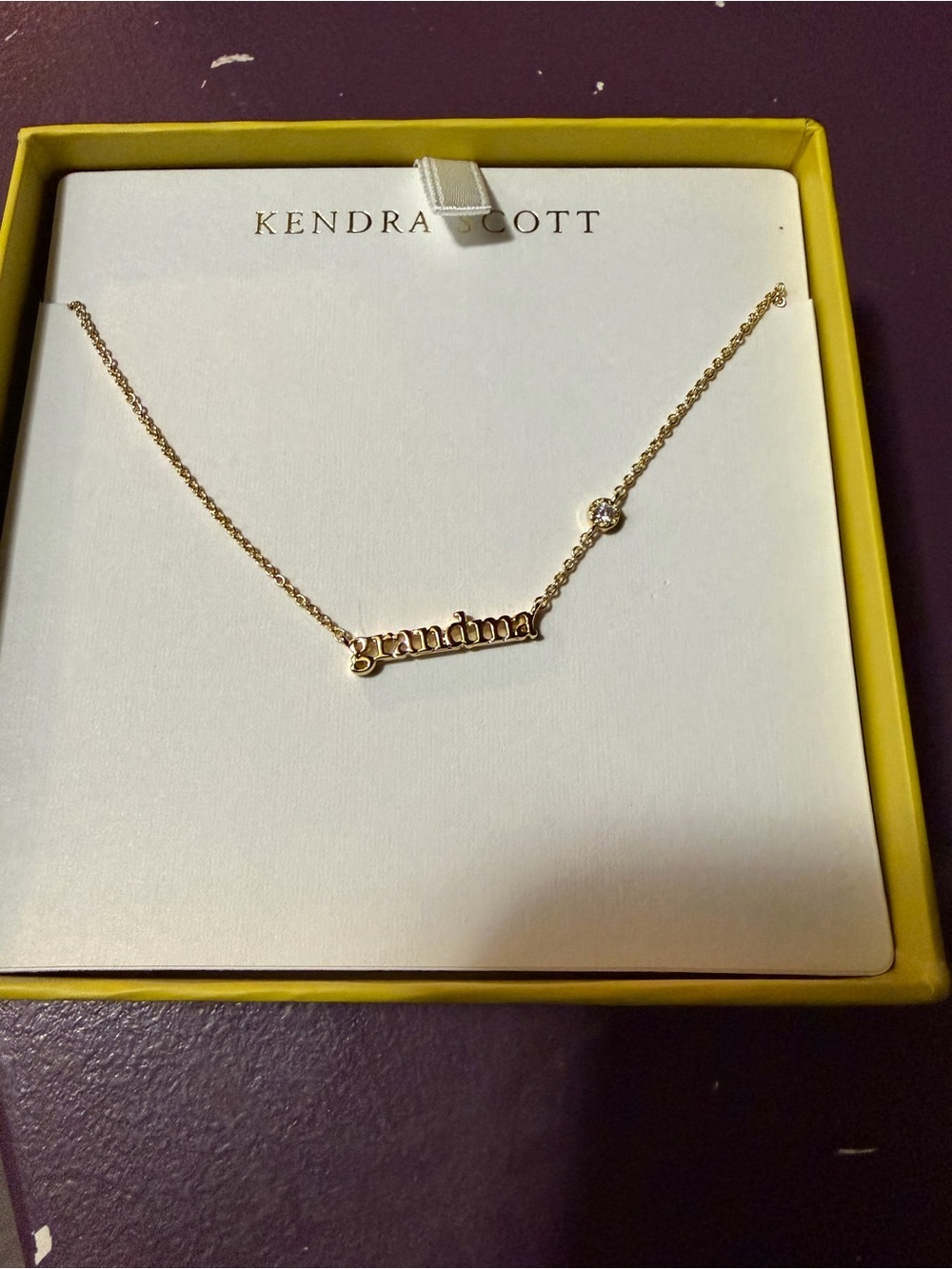 Kendra Scott Gold 'Grandma' Script Nameplate Necklace